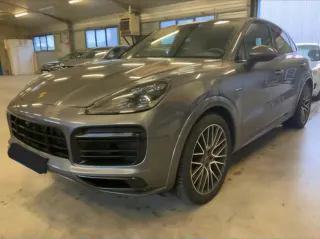 Porsche Cayenne 2021