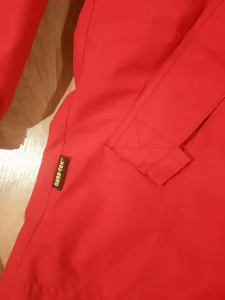 Chaqueta Lafuma Goretex con polar desmontable roja