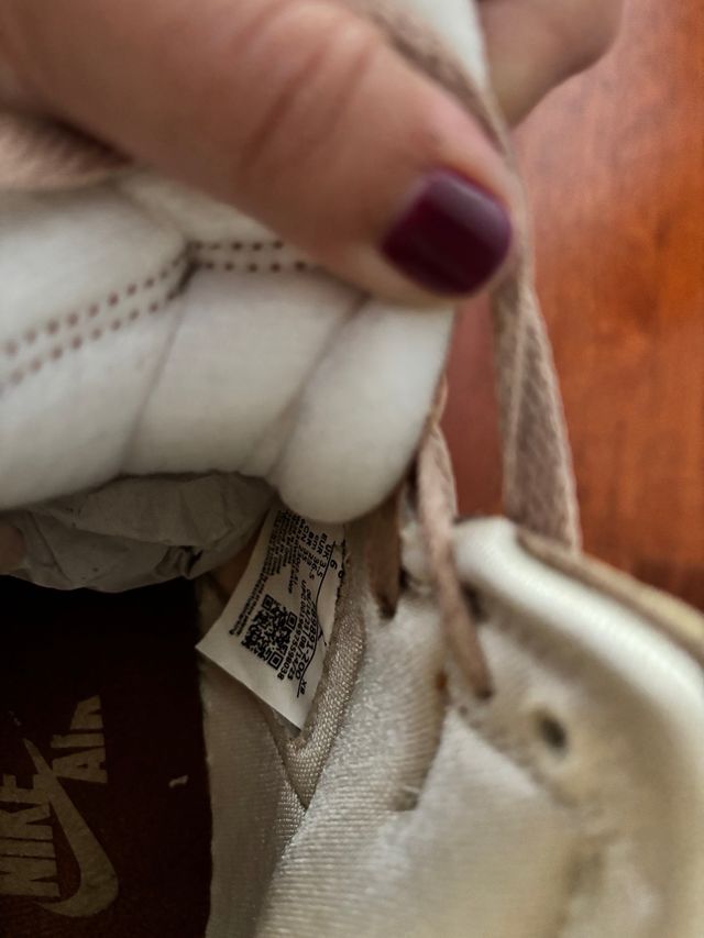 Jordan 1 Beige y Marrón