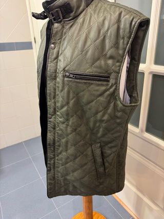 Chaleco acolchado verde oliva