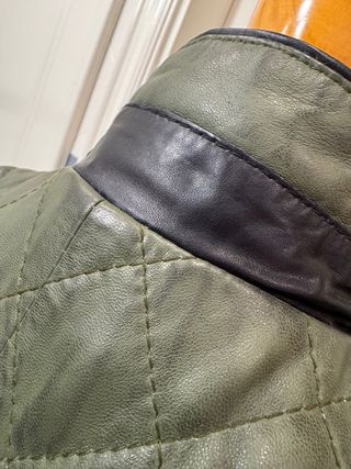 Chaleco acolchado verde oliva