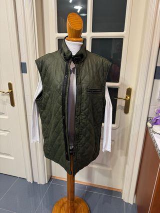Chaleco acolchado verde oliva