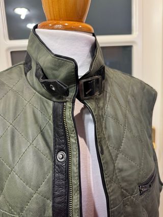 Chaleco acolchado verde oliva