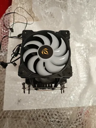 ROG STRIX B550-F (Regalo Ryzen 5 2600+Forgeon Fan)