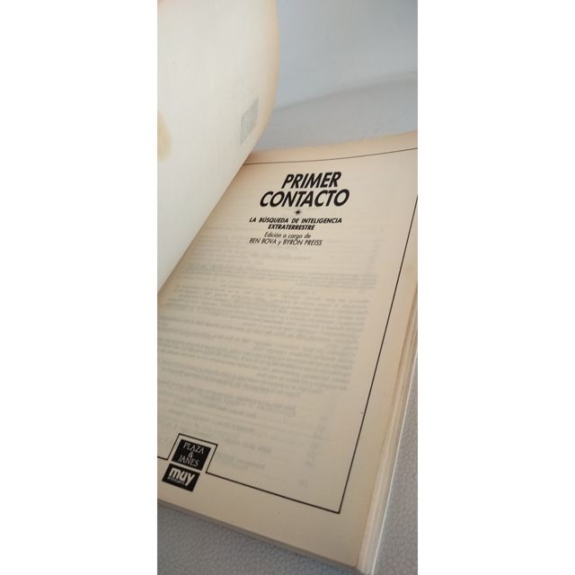 Primer Contacto - OVNI