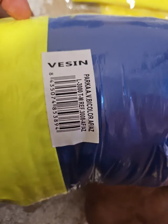 Chaqueta de alta visibilidad azul y amarilla