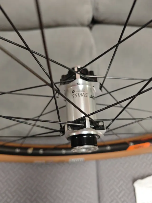 Rueda Delantera 29 Boost DT Swiss  -PREDICTIVE-