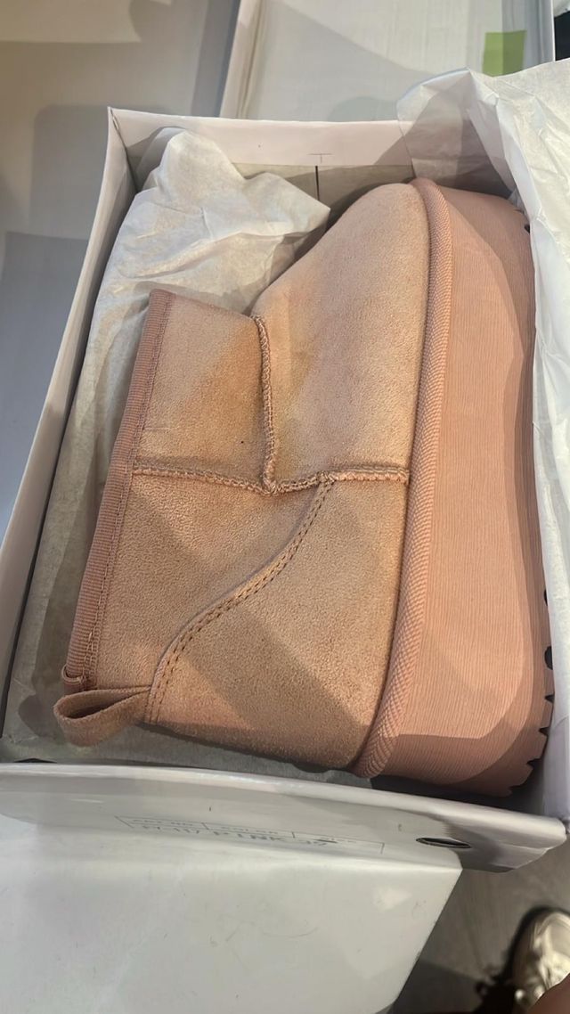 Botas UGG Beige/Marrón Nuevas