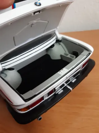 Minichamps BMW 3.0 CSL 1:18