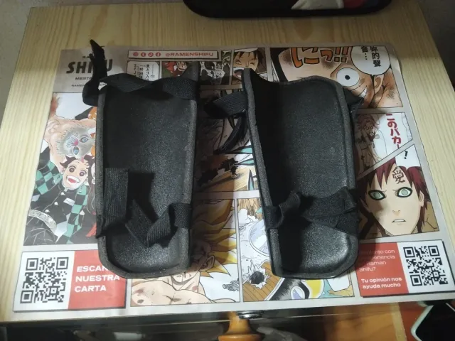 Espinilleras Negras Deportivas