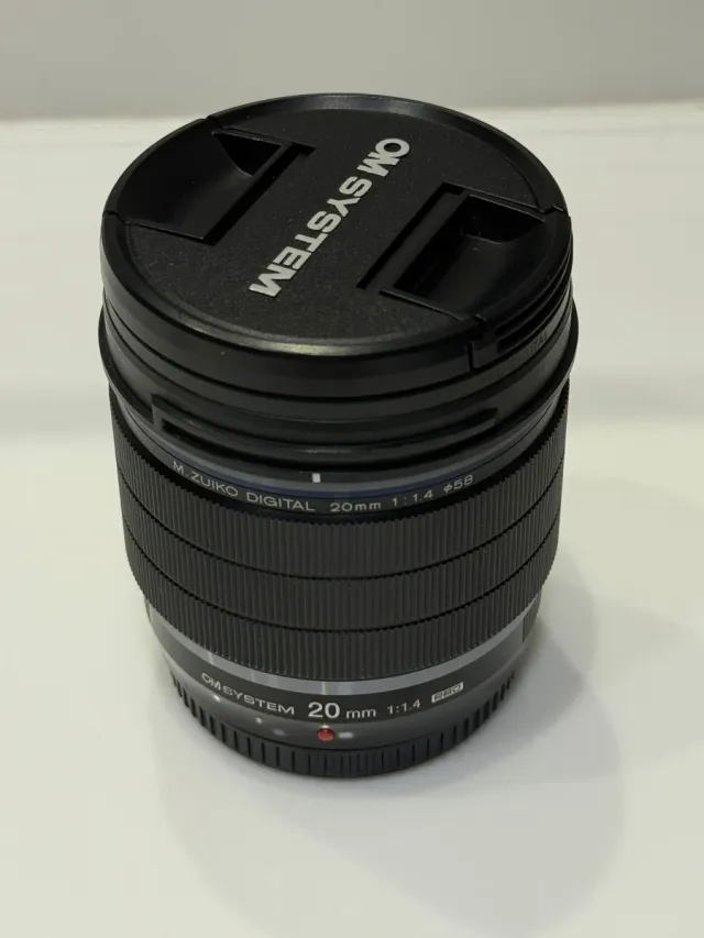 Objetivo M.ZUIKO DIGITAL 20mm 1:1.4 PRO