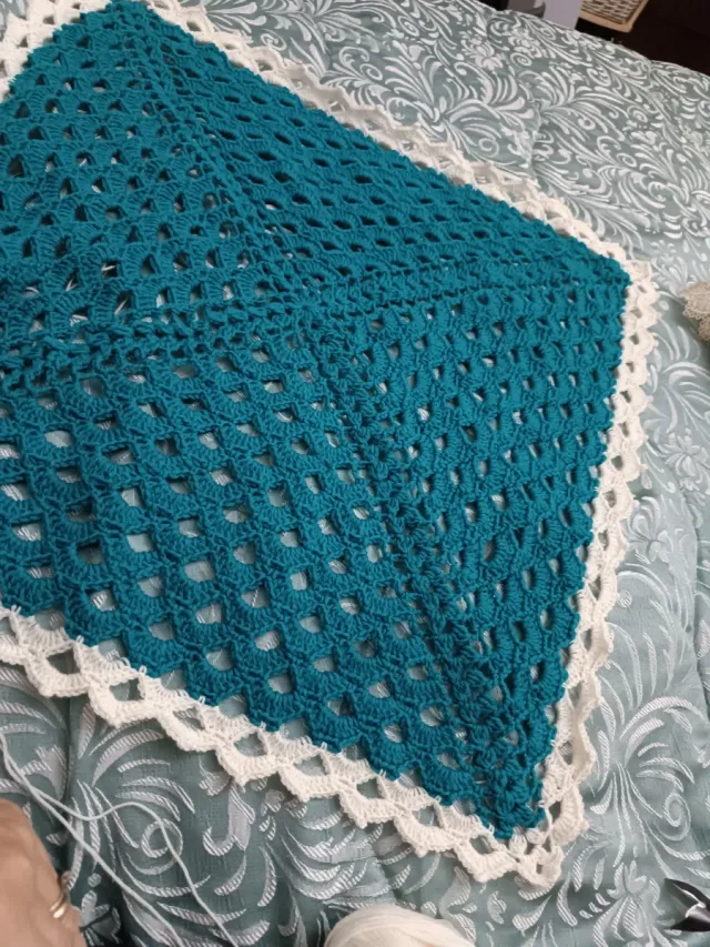 Copertina neonato uncinetto lana