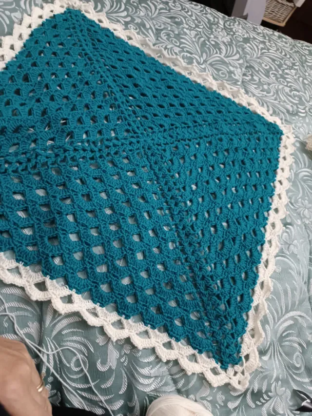 Copertina neonato uncinetto lana