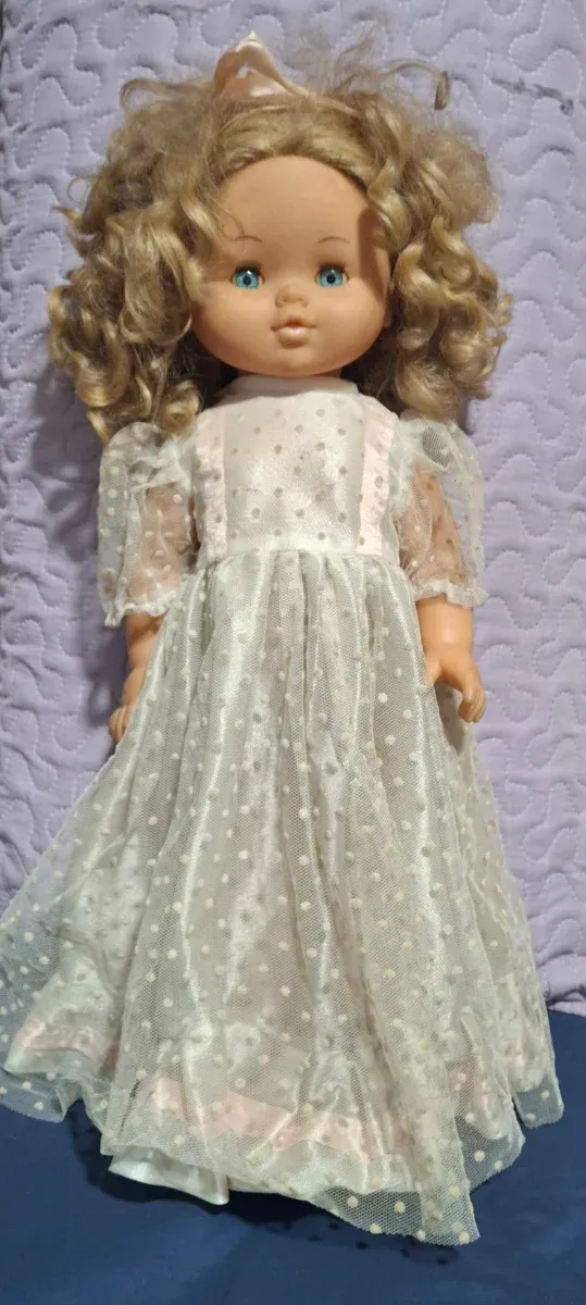Muñeca comunión años 80