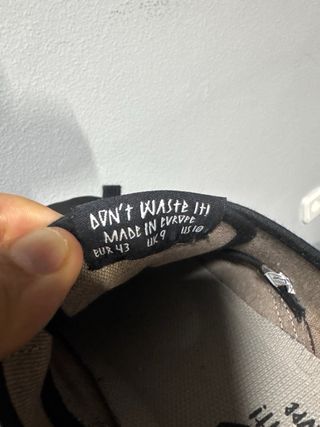 Zapatillas veganas negras