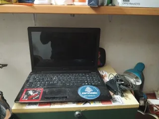 Portátil Acer negro - No enciende