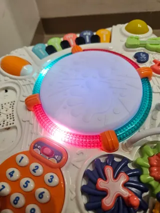 Mesa actividades interactiva bebé: luces y sonido