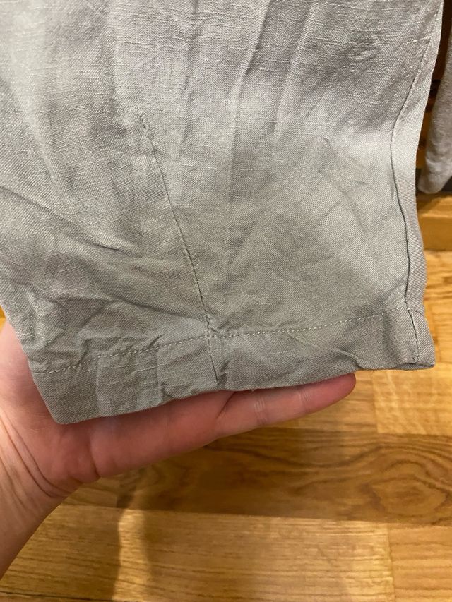 Pantalones anchos verde grisáceo