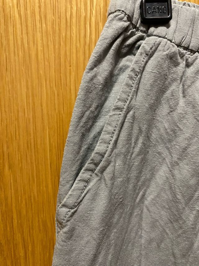 Pantalones anchos verde grisáceo