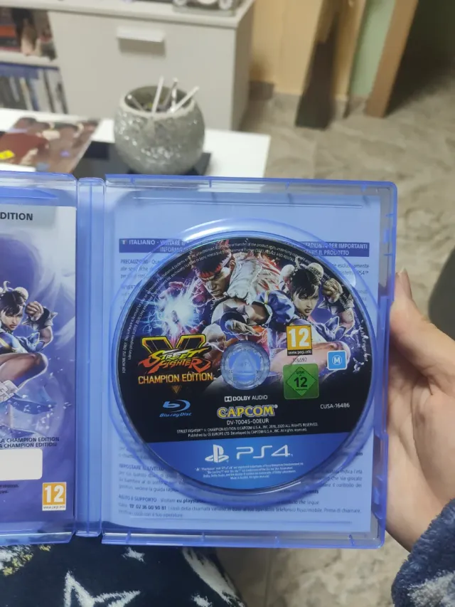 PS4 Street Fighter V Champion Edition