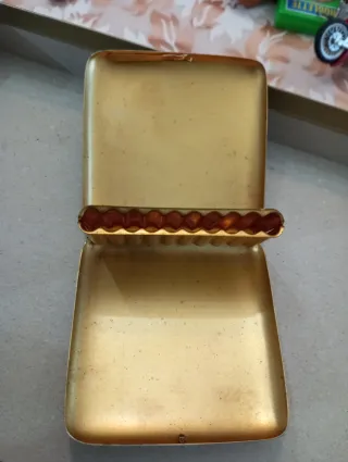 Scatola porta sigarette vintage
