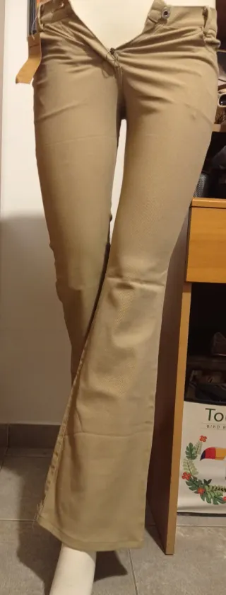 Pantaloni a zampa Just Woman beige