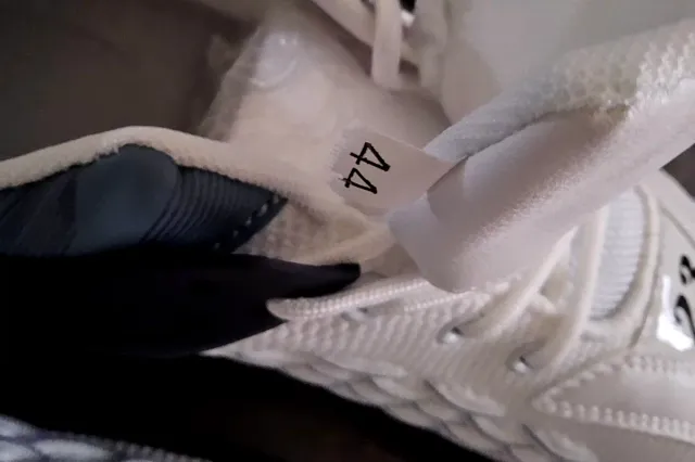 ZAPATILLAS DEPORTIVAS BLANCAS/AZULES A ESTRENAR