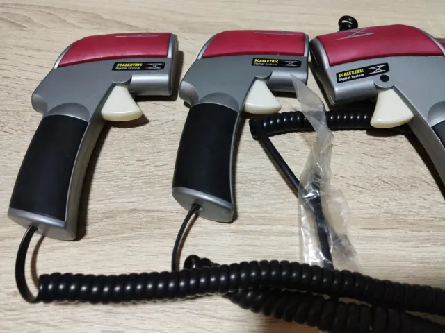 4 Mandos Scalextric Digital System