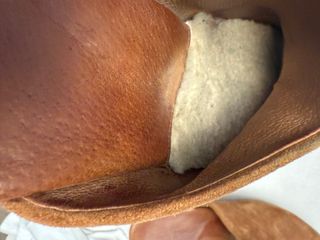 Zuecos UGG de ante marrón