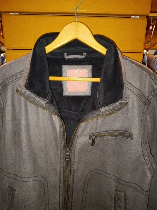 Cazadora motera gris