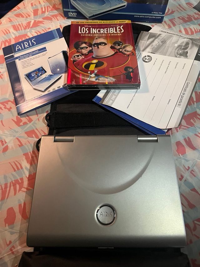 DVD Portátil Airis Los Increíbles