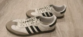 Zapatillas Adidas Samba Blancas y Negras T43