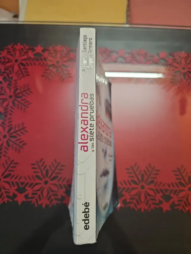 Alexandra y las siete pruebas, de Roberto Santi...