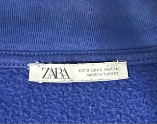 Sudadera Zara cuello azul