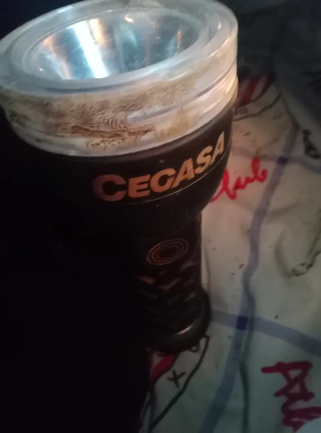 linterna led profesional sumergible  marca Cecasa