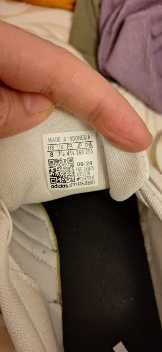 Deportivas Adidas Blancas y Verdes Talla 40