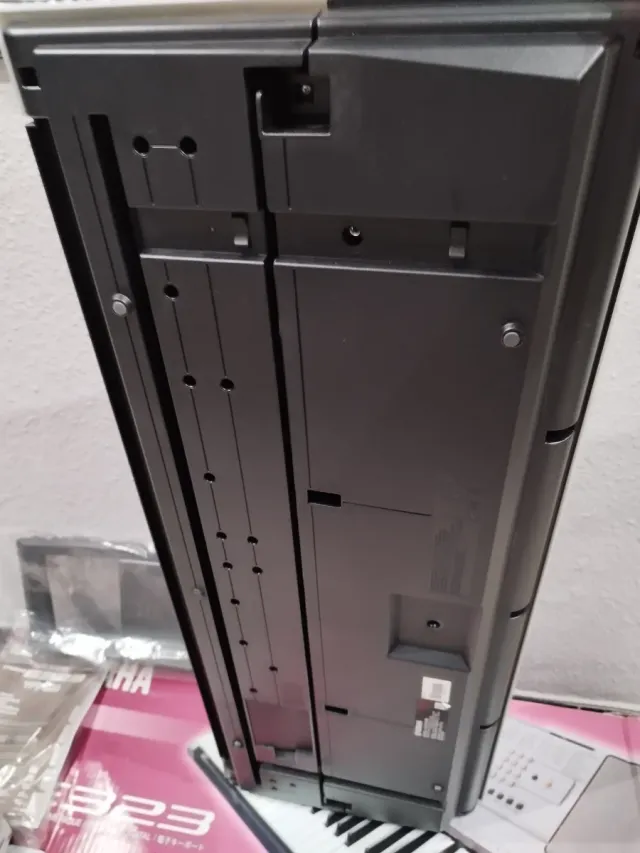 Yamaha PSR-E323 Teclado Digital