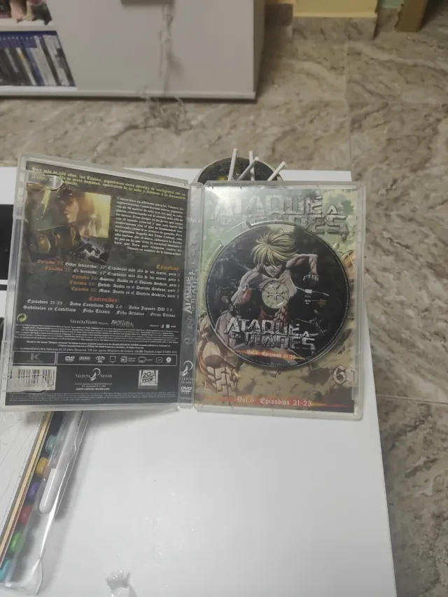 DVD Ataque a los Titanes Vol. 6