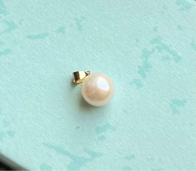 Ciondolo ORO 18 kt con Perla