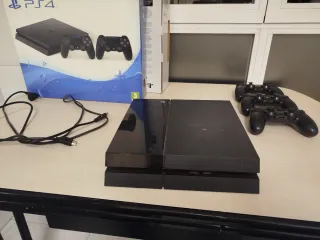 PS4 (PlayStation 4) Negra