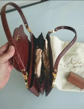 Bolso charol, sin estrenar, regalo monedero