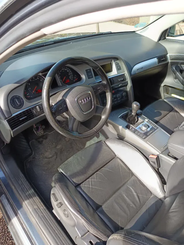 Audi A6 3.2 v6 quattro manual 255cv
