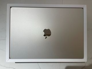 MacBook Air 15 16GB RAM 256GB SSD Plata