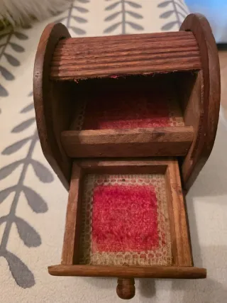 Caja joyero madera terciopelo música