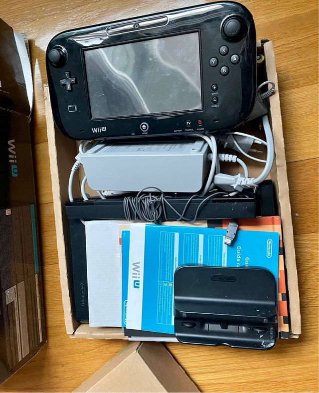 Nintendo Wii U Premium Pack 32GB + Juegos