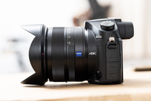 Sony RX10 II F2.8 24-200mm Cámara