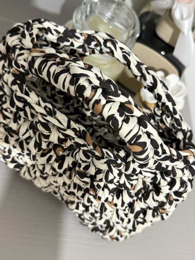 Borsa uncinetto lycra leopardata