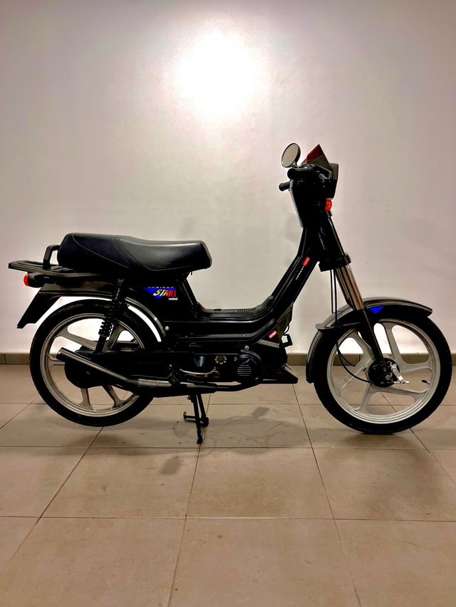 Derbi Variant Start 5 World Champion