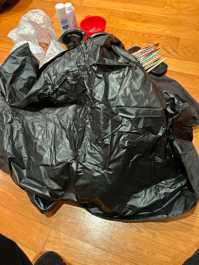 Lote Peluquería: Capas, Bolos, Brochas