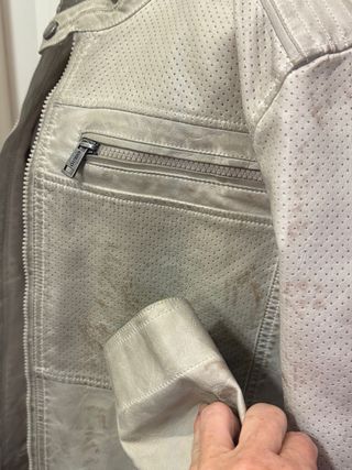 Cazadora Guess Vintage Beige